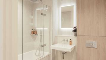 Apartment, 3 Bedrooms | Bathroom