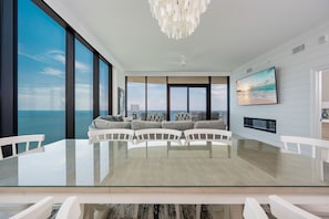 Appart'hôtel, 4 chambres | Intérieur