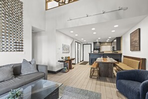 Apartment, 2 Schlafzimmer | Wohnbereich