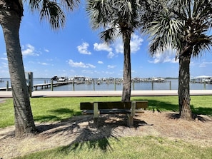 Condo, 2 Bedrooms | Property grounds
