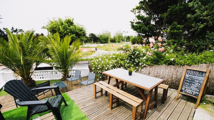 Loredo Surf House