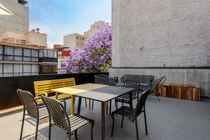 House | 2 bedrooms, Internet - w Amazing 1BR With Terrace in Polanco (Mexico City)