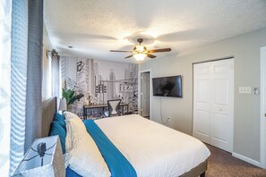 2 bedrooms, iron/ironing board, WiFi, bed sheets