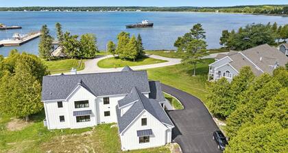 New Build Baileys Harbor-sunset view & pool table