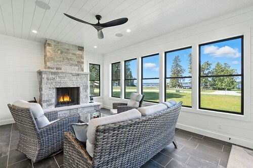 New Build Baileys Harbor-sunset view and pool table