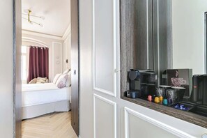 1 bedroom, iron/ironing board, travel crib, WiFi