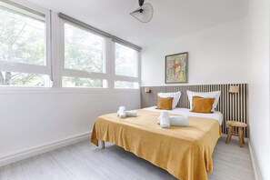 Iron/ironing board, WiFi, bed sheets - Appartement de charme Gambetta Saint Fargeau IV (Paris)