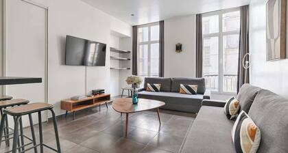 Sentier Historical Center Charming Apartment 6P