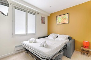 Ferros/tábuas de passar roupa, Wi-Fi, roupa de cama