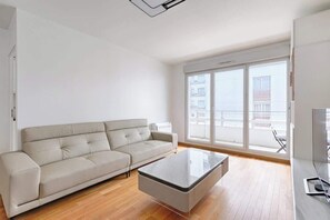 TV, offices