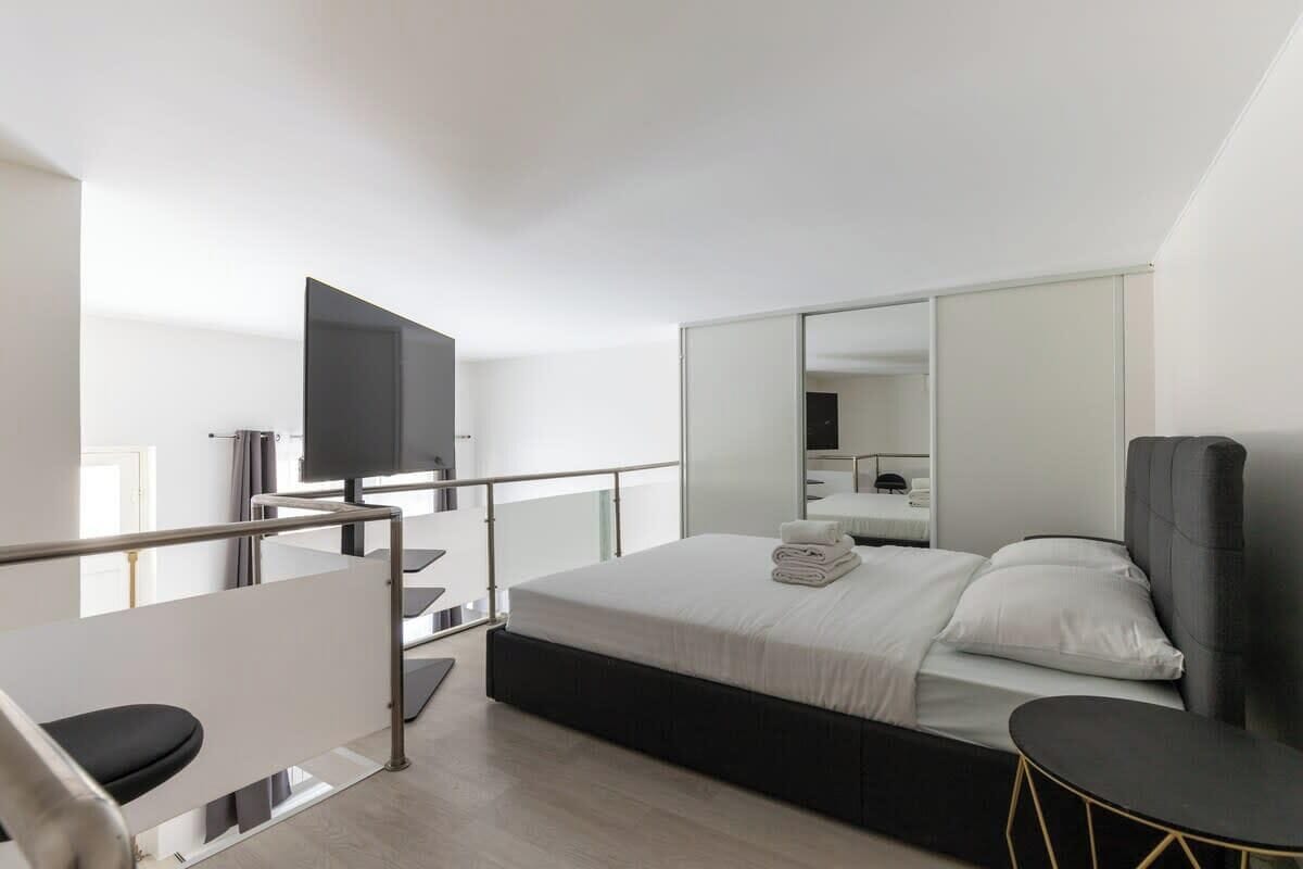 1 bedroom, iron/ironing board, travel crib, WiFi