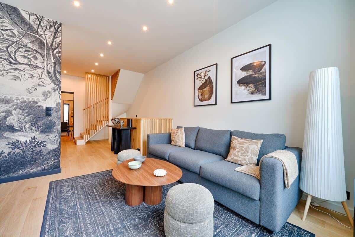 テレビ、書斎 / ワークスペース