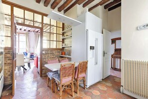 Dining - Appartement Duplex Atypique dans le cœur du Marais (Paris)