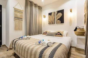 1 bedroom, iron/ironing board, travel cot, WiFi