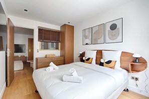 2 bedrooms, iron/ironing board, travel crib, WiFi
