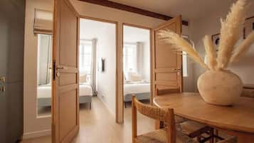 3 bedrooms, iron/ironing board, travel crib, WiFi