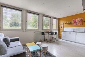 TV, offices