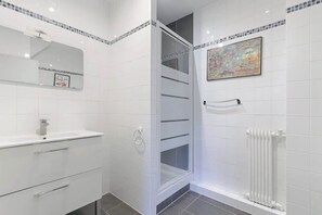 Een douche, een haardroger