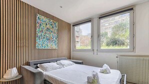 1 bedroom, iron/ironing board, travel cot, WiFi - Beaugrenelle Tour Eiffel I Cosy Apartment 4P (Paris)