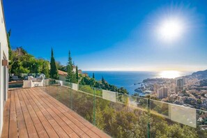 Terrace/patio - Luxury Villa with Panoramic Sea and Monaco View (Roquebrune-Cap-Martin)