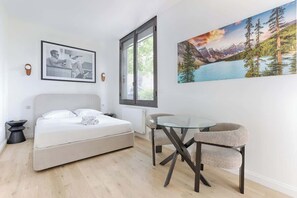 1 bedroom, travel crib, WiFi, bed sheets