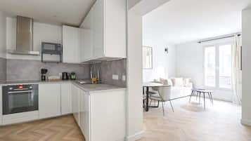 Frigorifero, microonde, forno, lavastoviglie