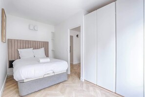 1 sovrum, strykjärn/strykbräda, resesäng och wi-fi