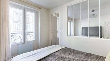 1 bedroom, iron/ironing board, travel crib, WiFi