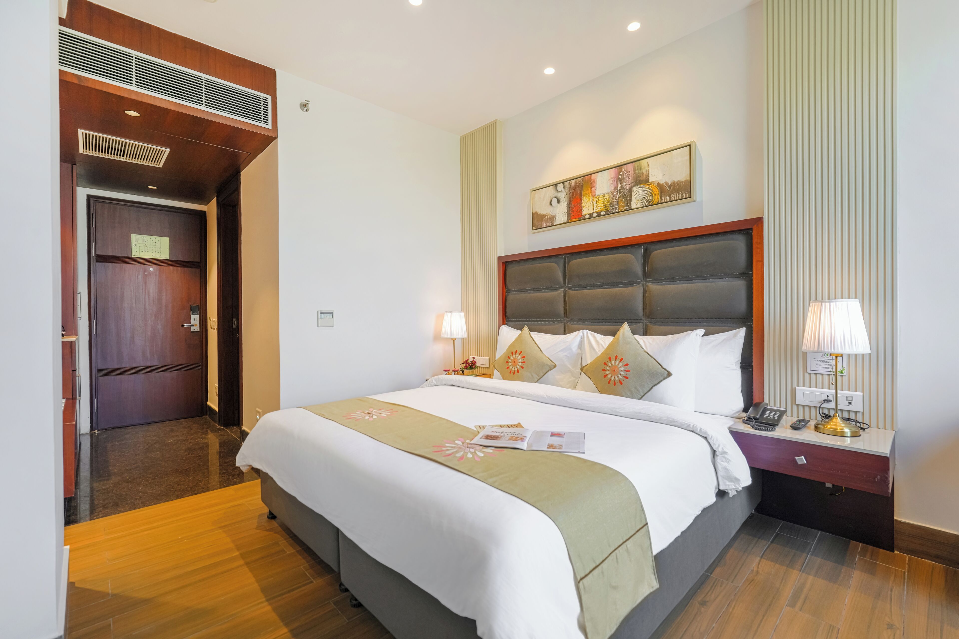 Deluxe Room, City View