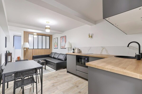 تلفزيون، مكتب