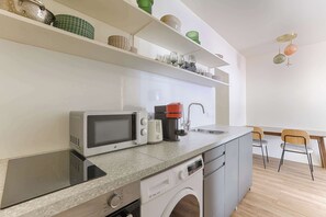 Fridge, microwave, coffee/tea maker, toaster