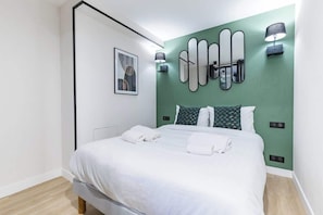 1 bedroom, iron/ironing board, travel cot, WiFi