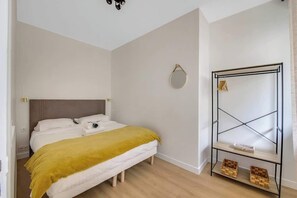 2 bedrooms, iron/ironing board, travel cot, bed sheets