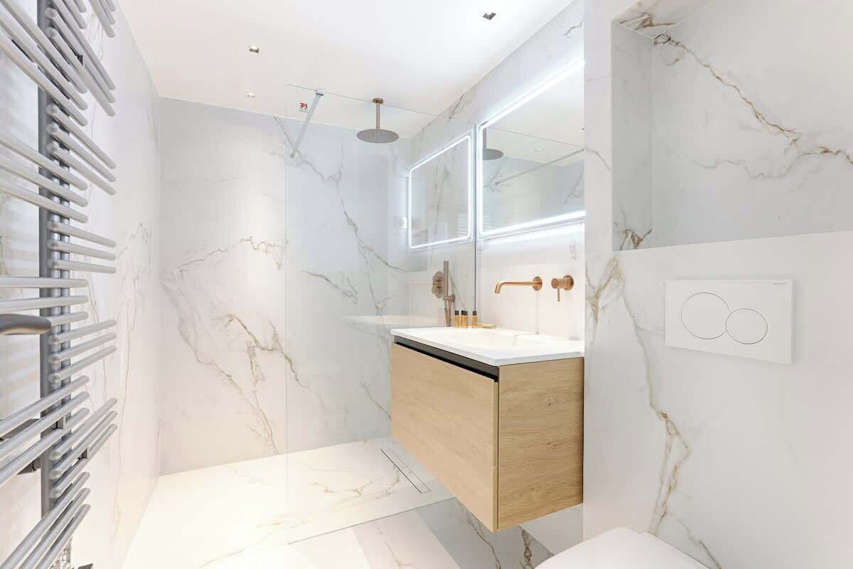 Shower, hair dryer