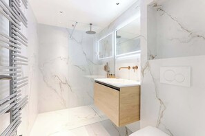 Dusche, Haartrockner