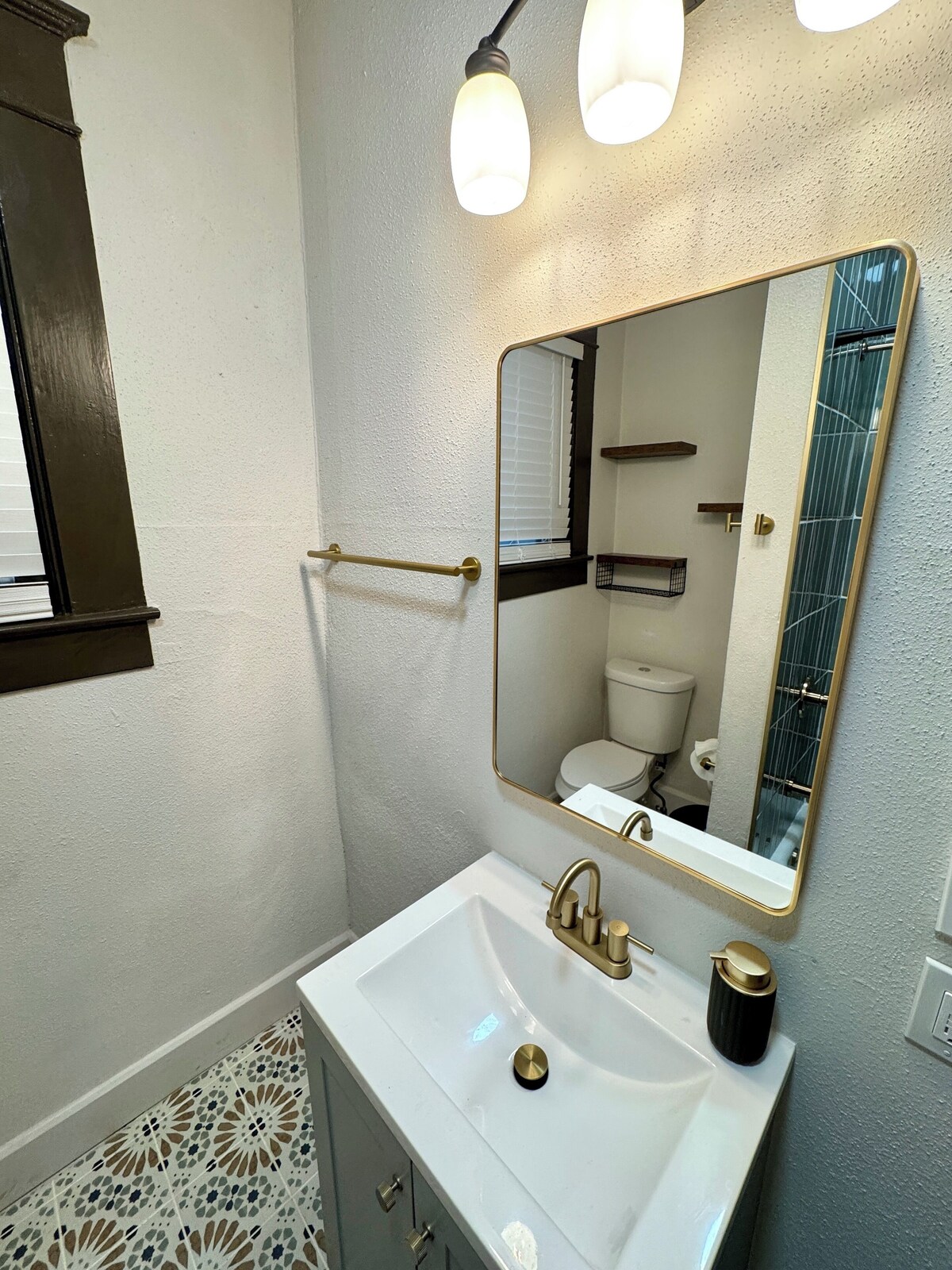 Photo 32 of Remodeled historic 2/1 in the greater Heights. 27" Monitor/desk, and fenced.