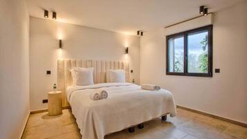 7 Schlafzimmer, Reisekinderbett, WLAN, Bettwäsche