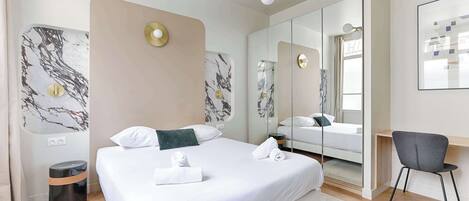 1 bedroom, iron/ironing board, travel cot, WiFi