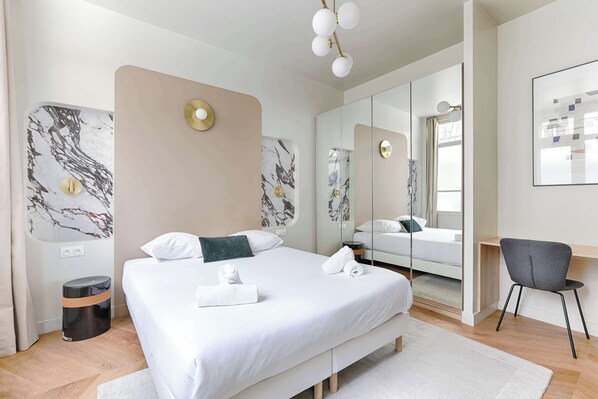 1 bedroom, iron/ironing board, travel cot, WiFi