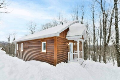 Astro 4 – Suite with Two Queen Beds Near Mont-Mégantic