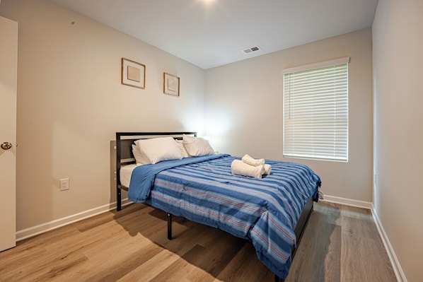 3 bedrooms, WiFi, bed sheets