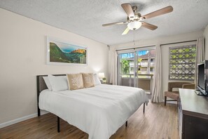 1 室のベッドルーム、アイロン / アイロン台、WiFi (無料)、ベッドシーツ