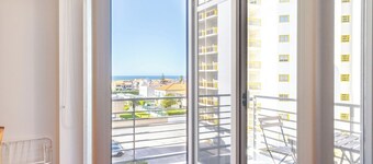 One-bedroom apartment with sea view, just 300 meters from the beach.