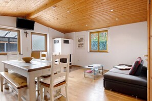TV, fireplace, stereo - Holiday Home 'Weichart' with Terrace and Garden (Sulzburg)
