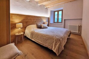 2 間睡房、熨斗/熨衫板、Wi-Fi、床單