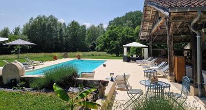 Villa 'Domaine Cassin 47 - Lavergne' avec piscine privée, terrasse privée et Wi-Fi