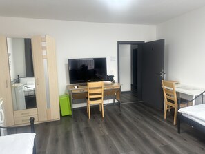1 Schlafzimmer, Bügeleisen/Bügelbrett, kostenloses WLAN, Bettwäsche