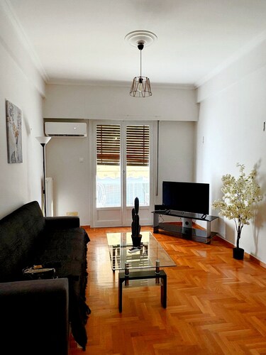 Modern Apartment in Athens Center