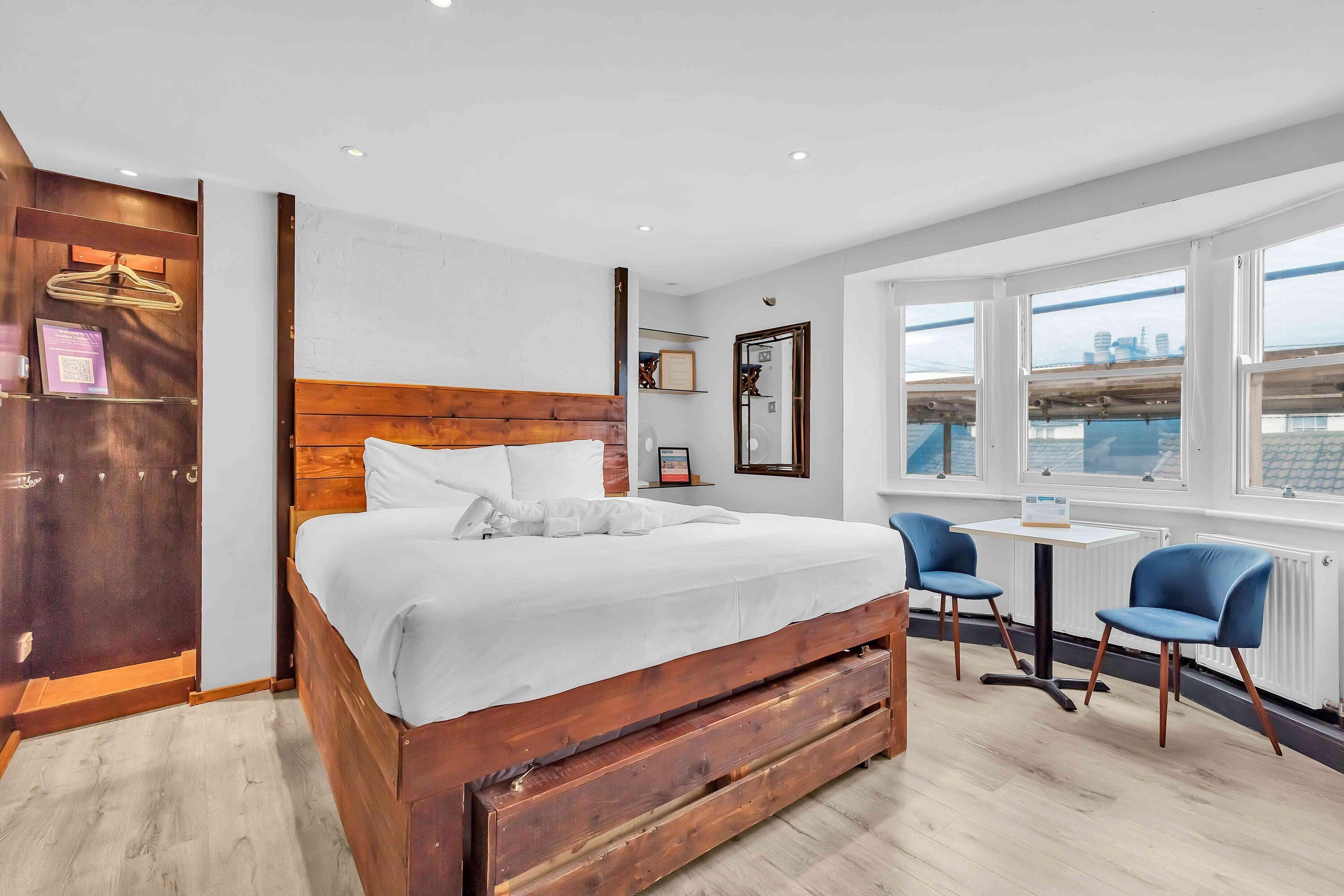 Iron/ironing board, travel crib, free WiFi, bed sheets