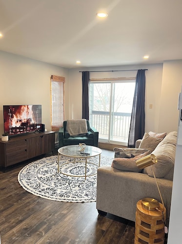 2 Bedroom - 2 Level Condo